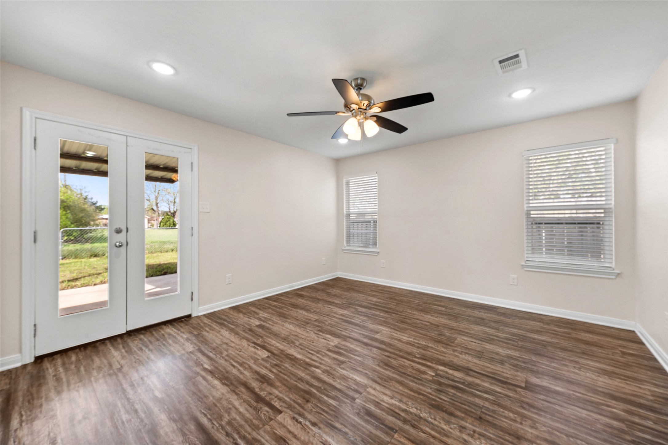 503 Washington Avenue Mcgregor TX 76657