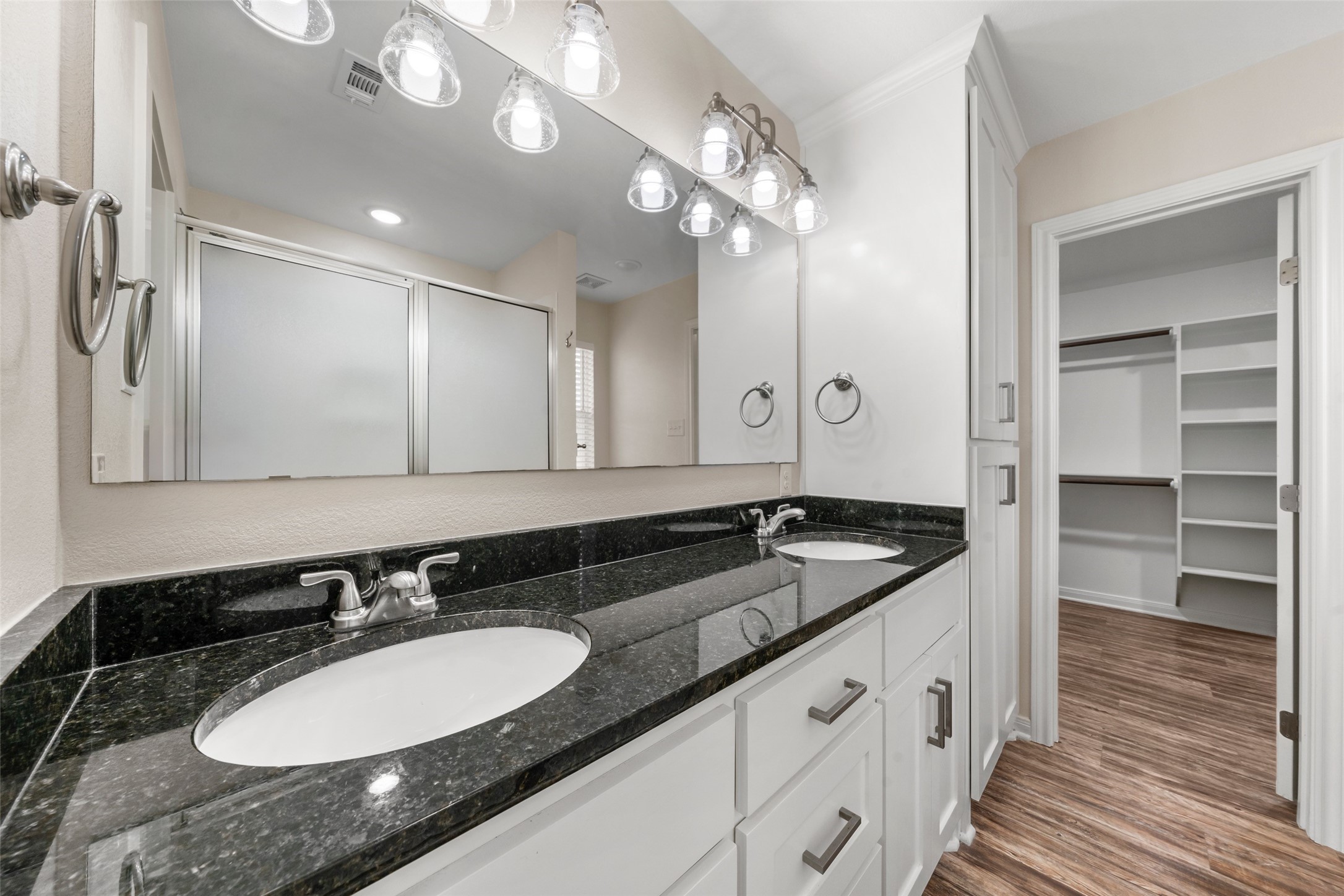 503 Washington Avenue Mcgregor TX 76657