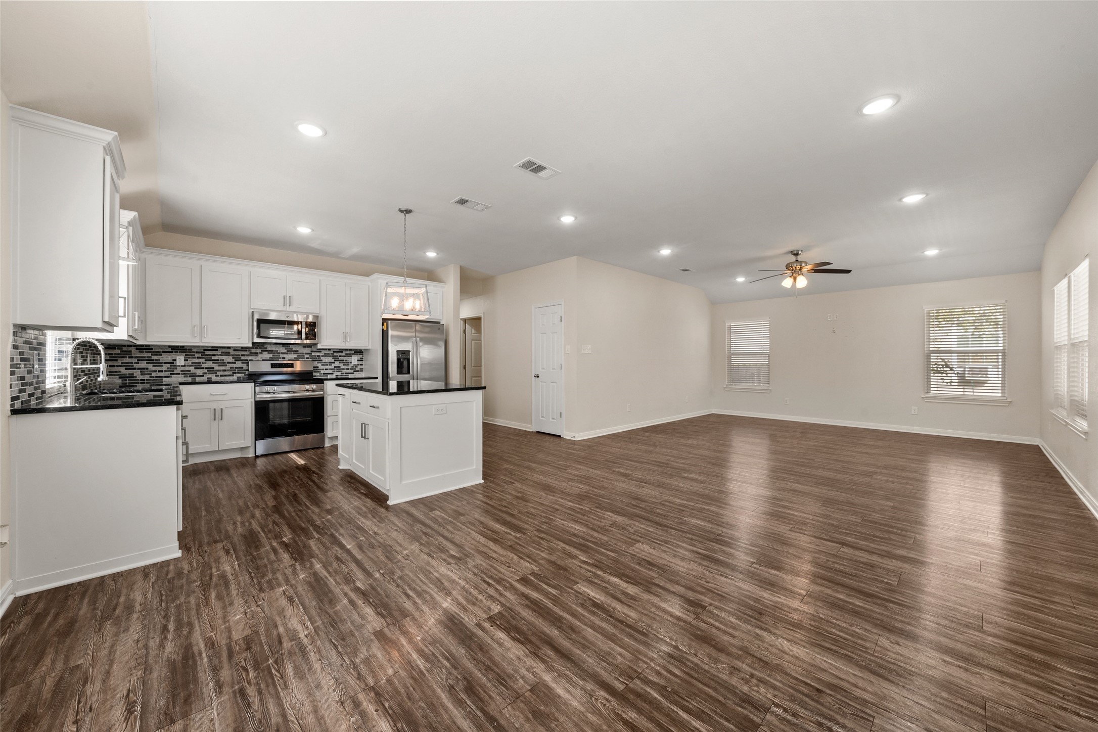 503 Washington Avenue Mcgregor TX 76657