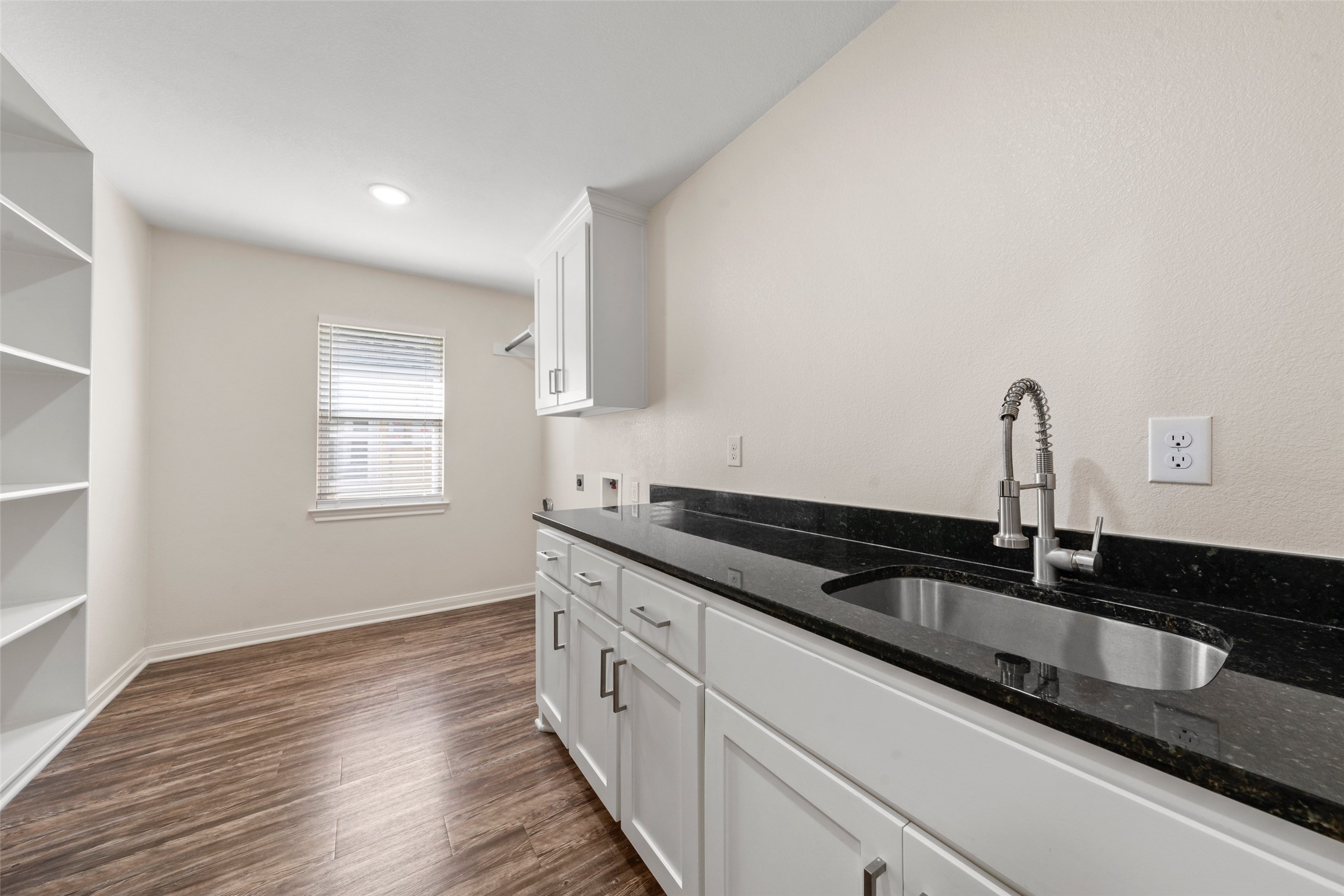 503 Washington Avenue Mcgregor TX 76657