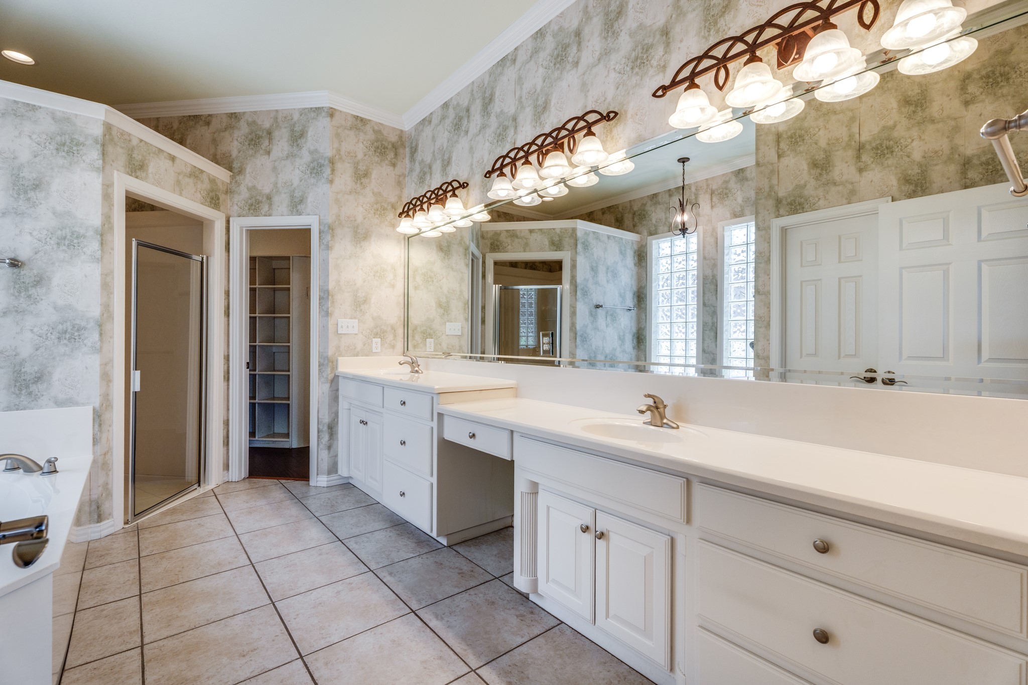 9520 Nutcracker Court Granbury TX 76049