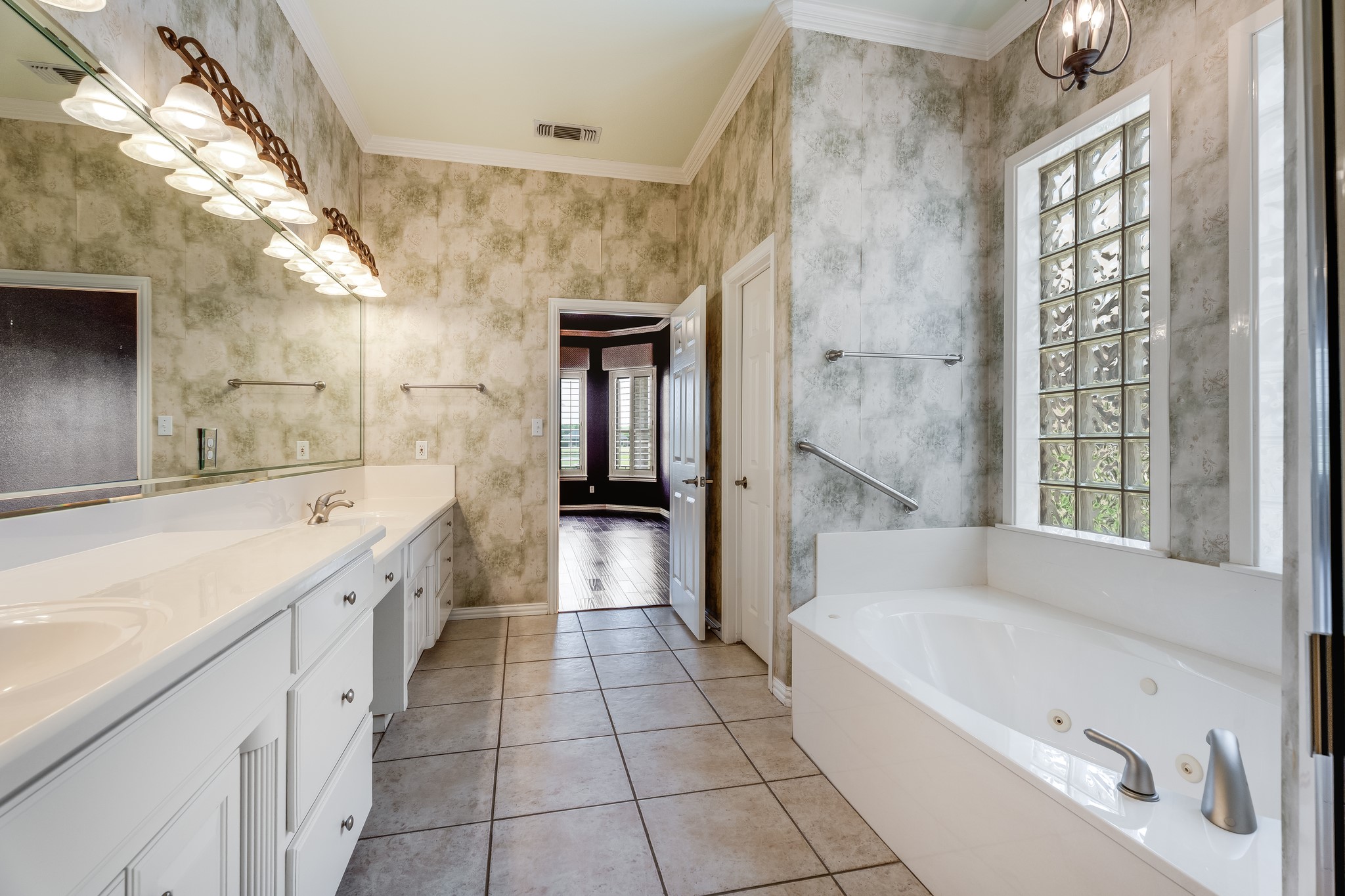 9520 Nutcracker Court Granbury TX 76049