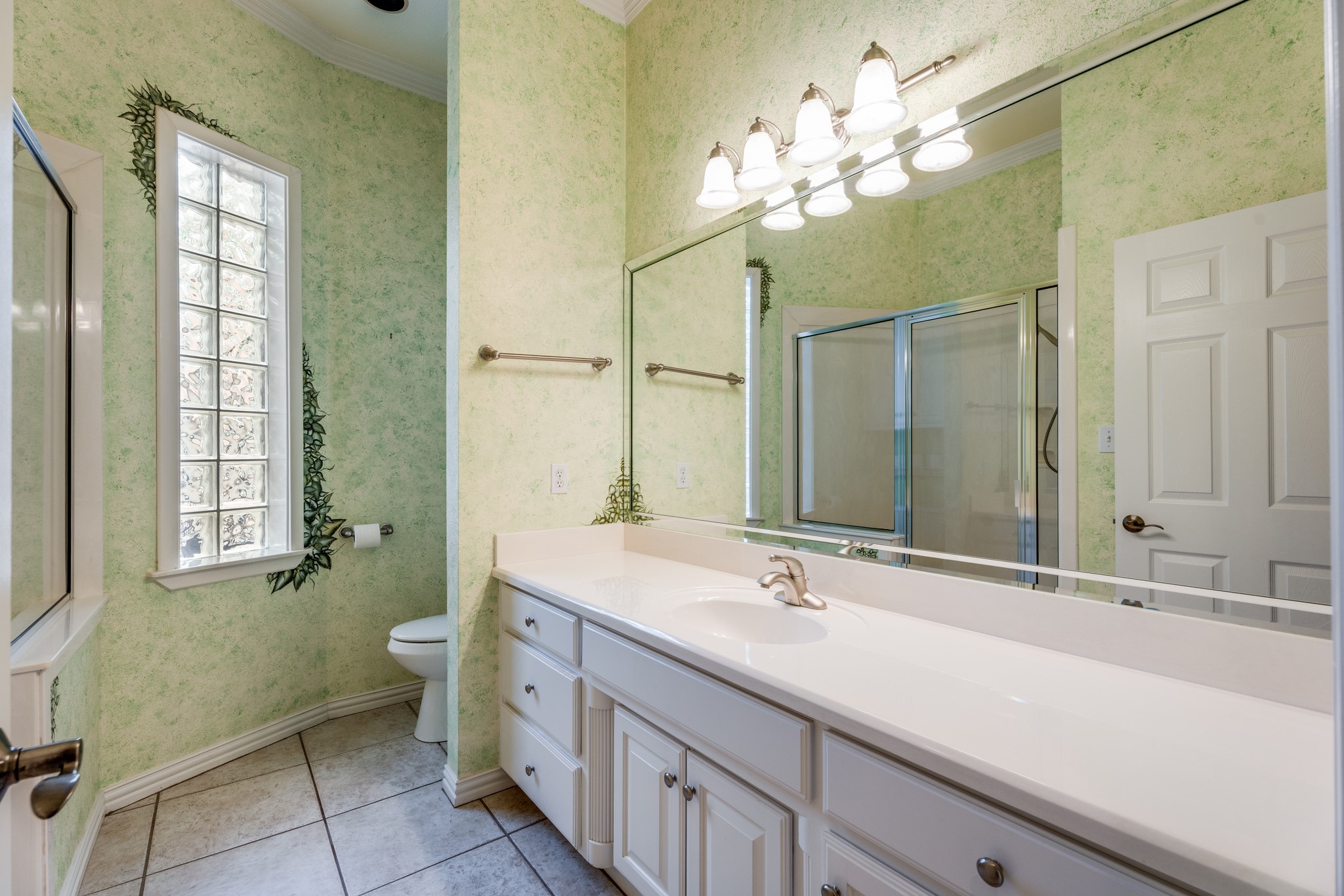 9520 Nutcracker Court Granbury TX 76049