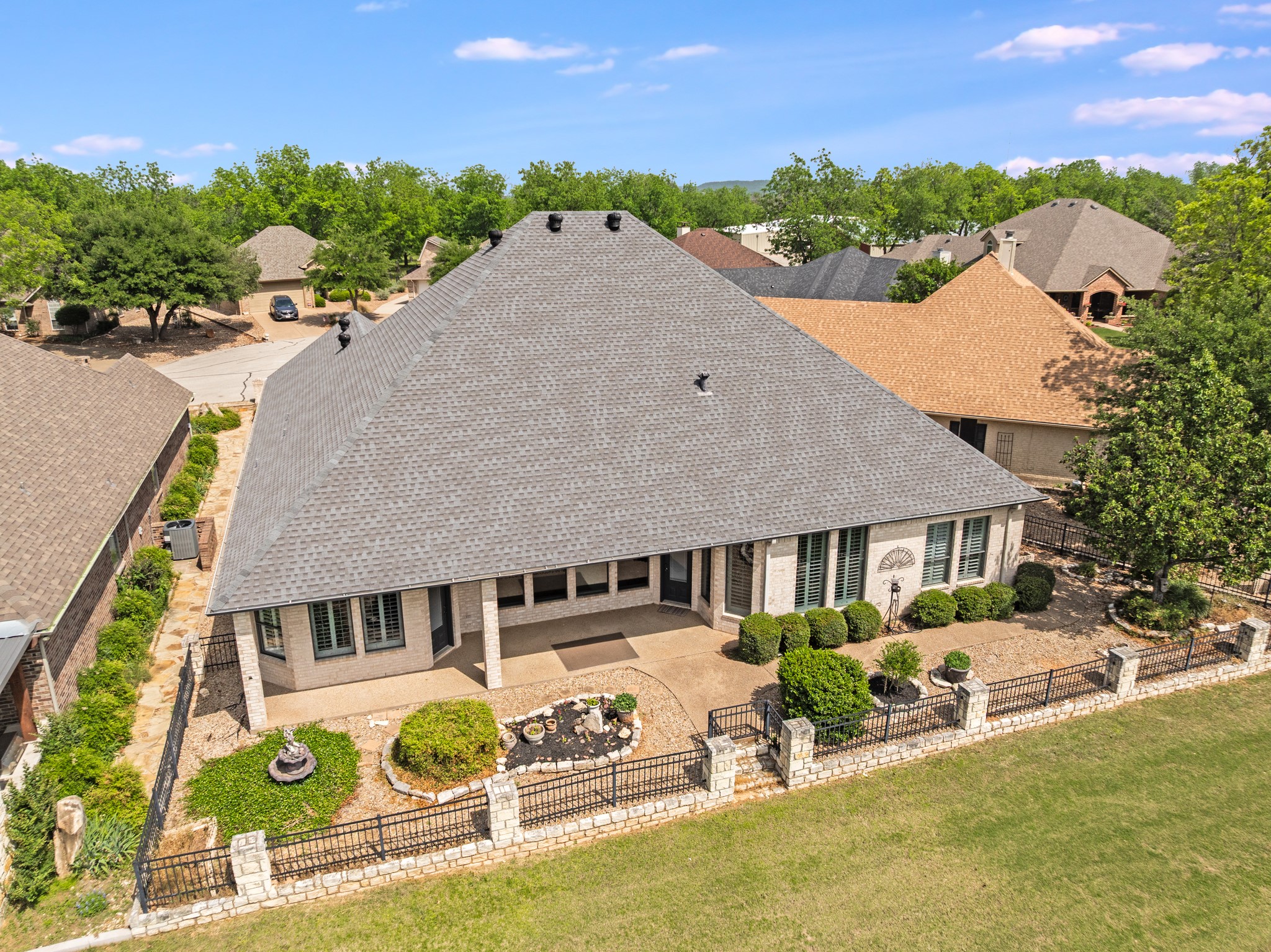 9520 Nutcracker Court Granbury TX 76049
