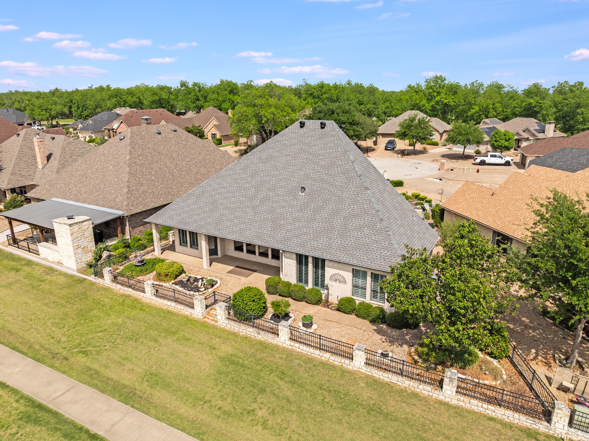 9520 Nutcracker Court Granbury TX 76049