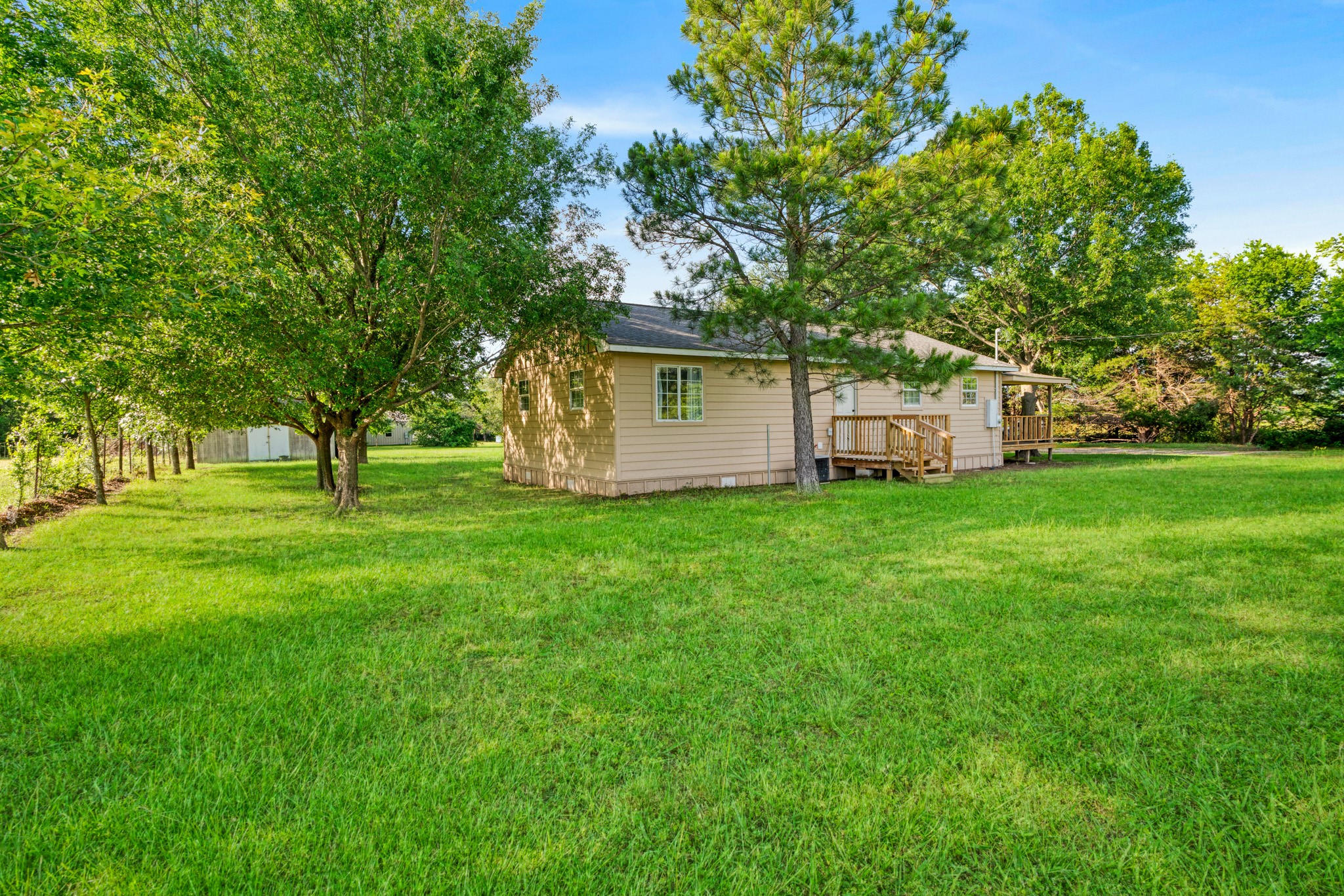 1982 County Road 1415 Bonham TX 75418