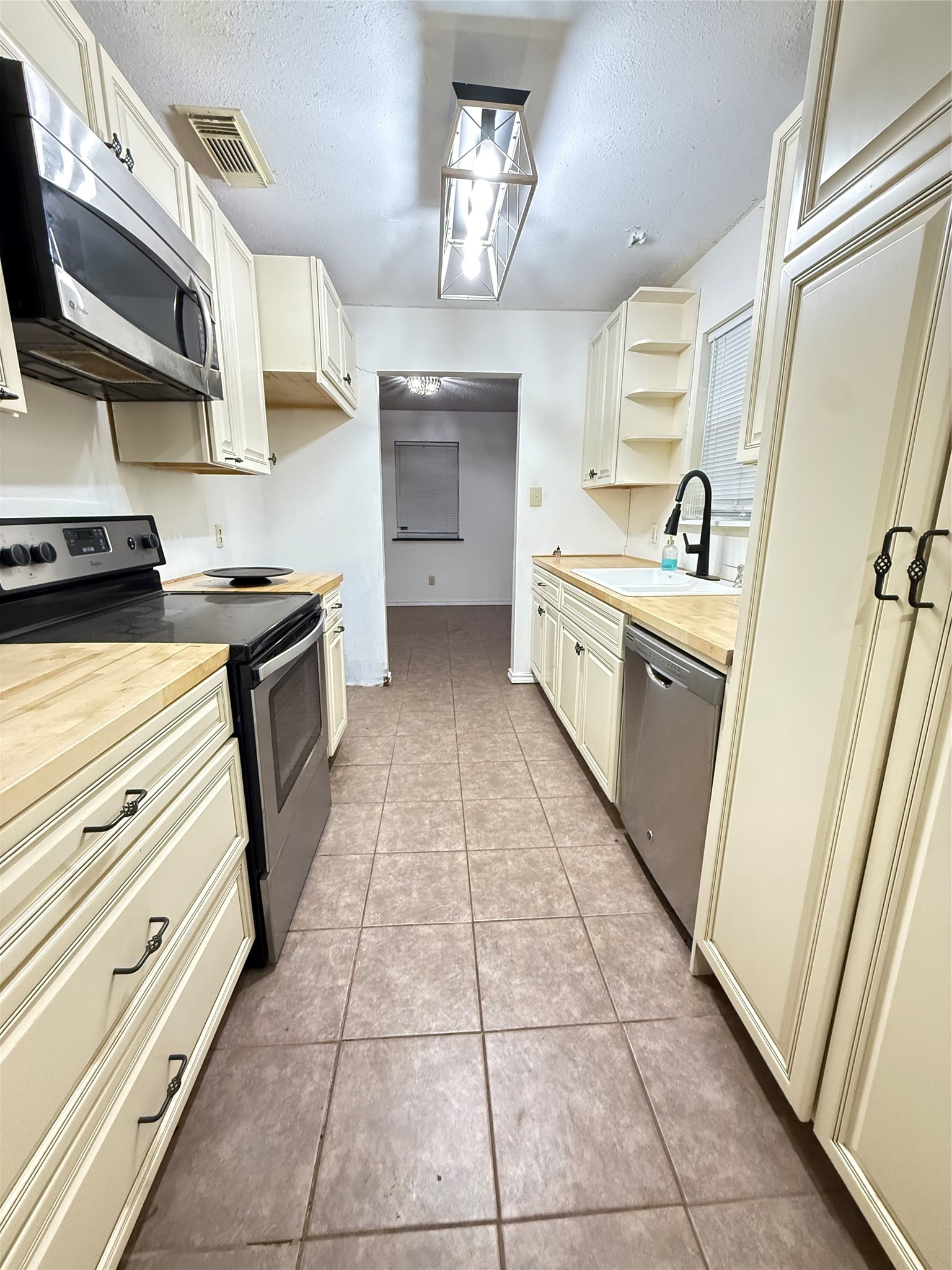 1982 County Road 1415 Bonham TX 75418