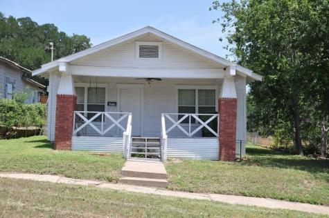 614 NW 8th Street Mineral Wells TX 76067