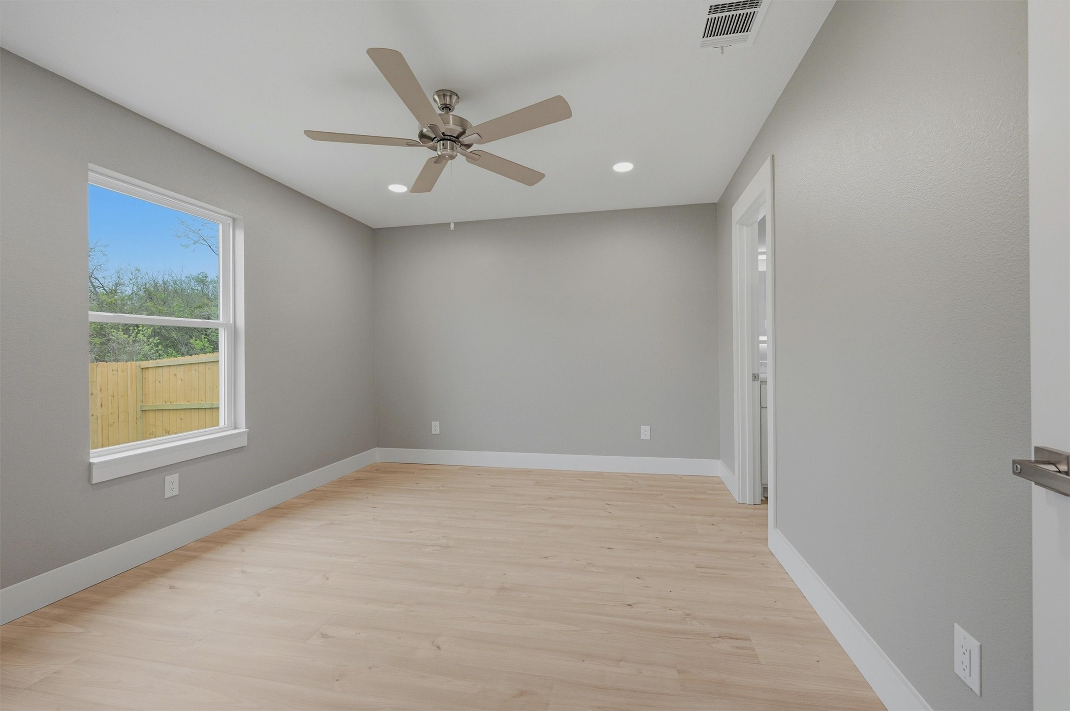 1016 S 1st Street Sherman TX 75090