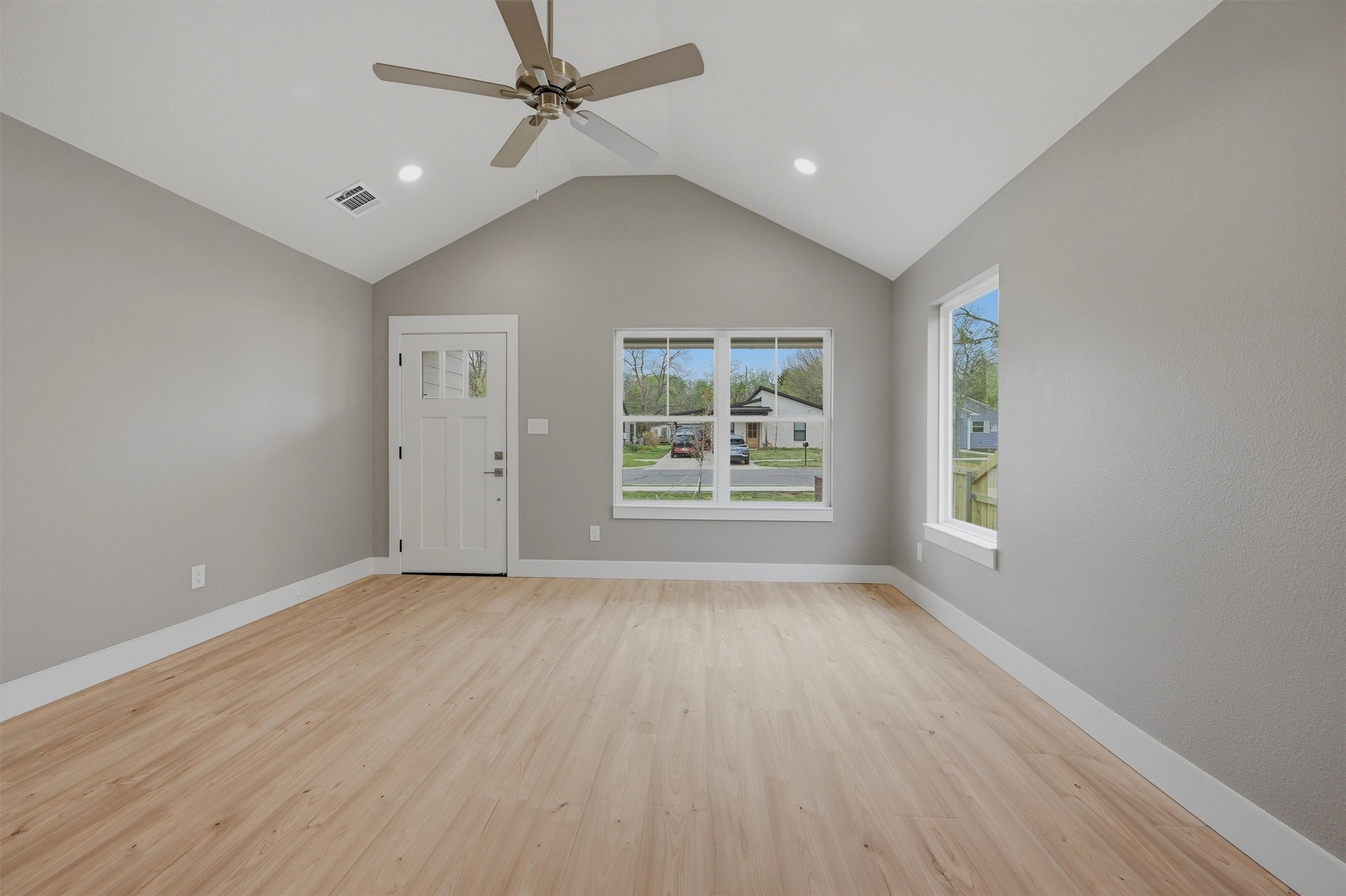 1016 S 1st Street Sherman TX 75090