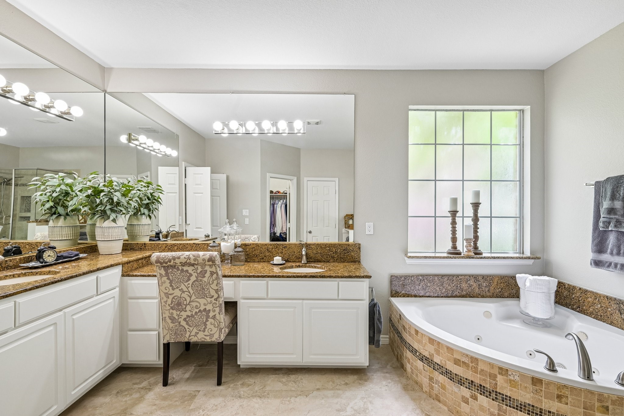 4205 Saltburn Drive Plano TX 75093