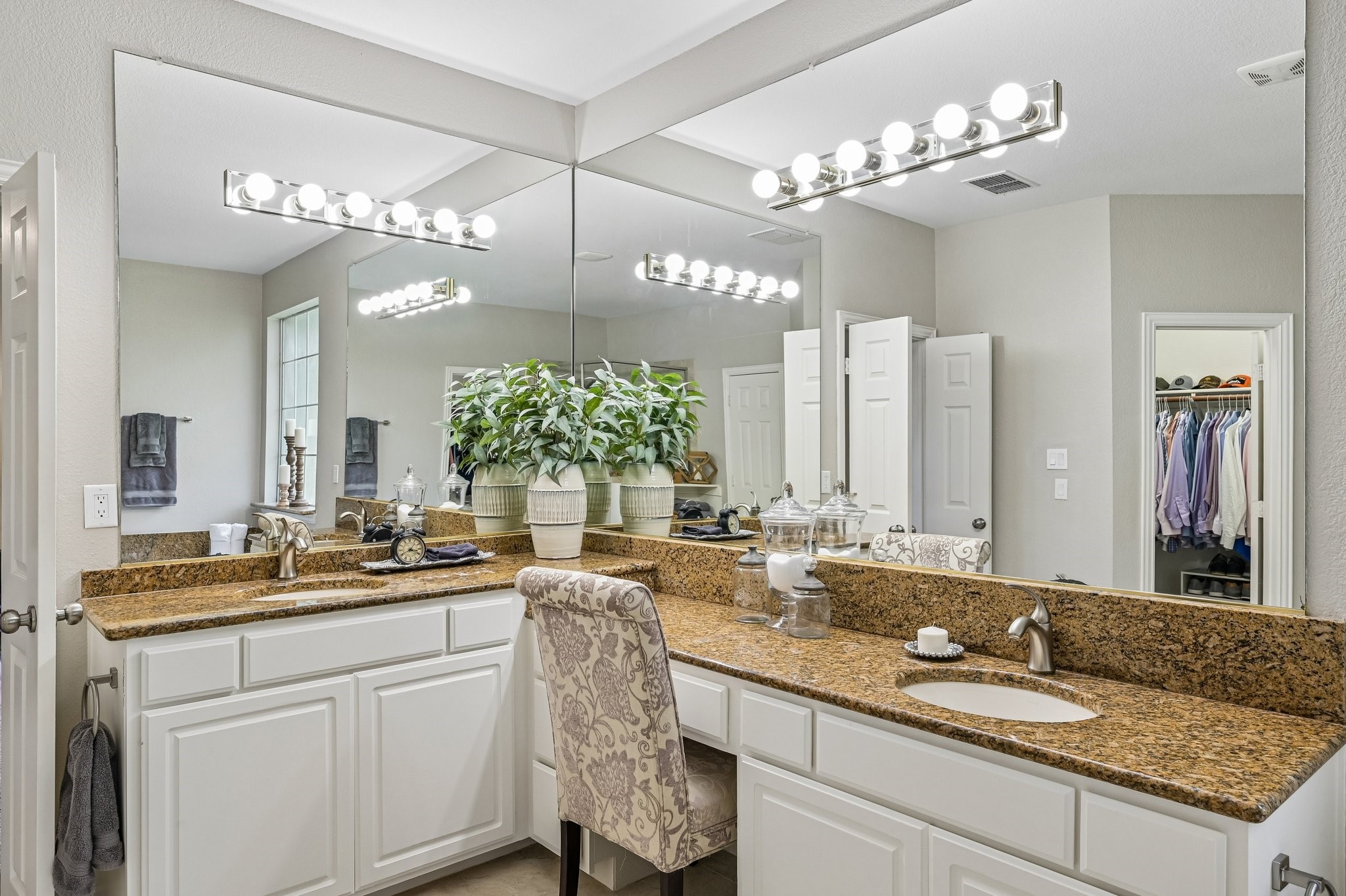 4205 Saltburn Drive Plano TX 75093
