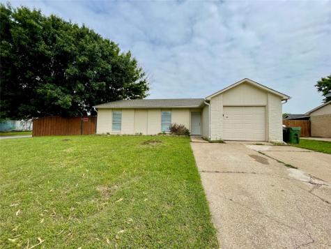 2301 Cripple Creek Drive Arlington TX 76014