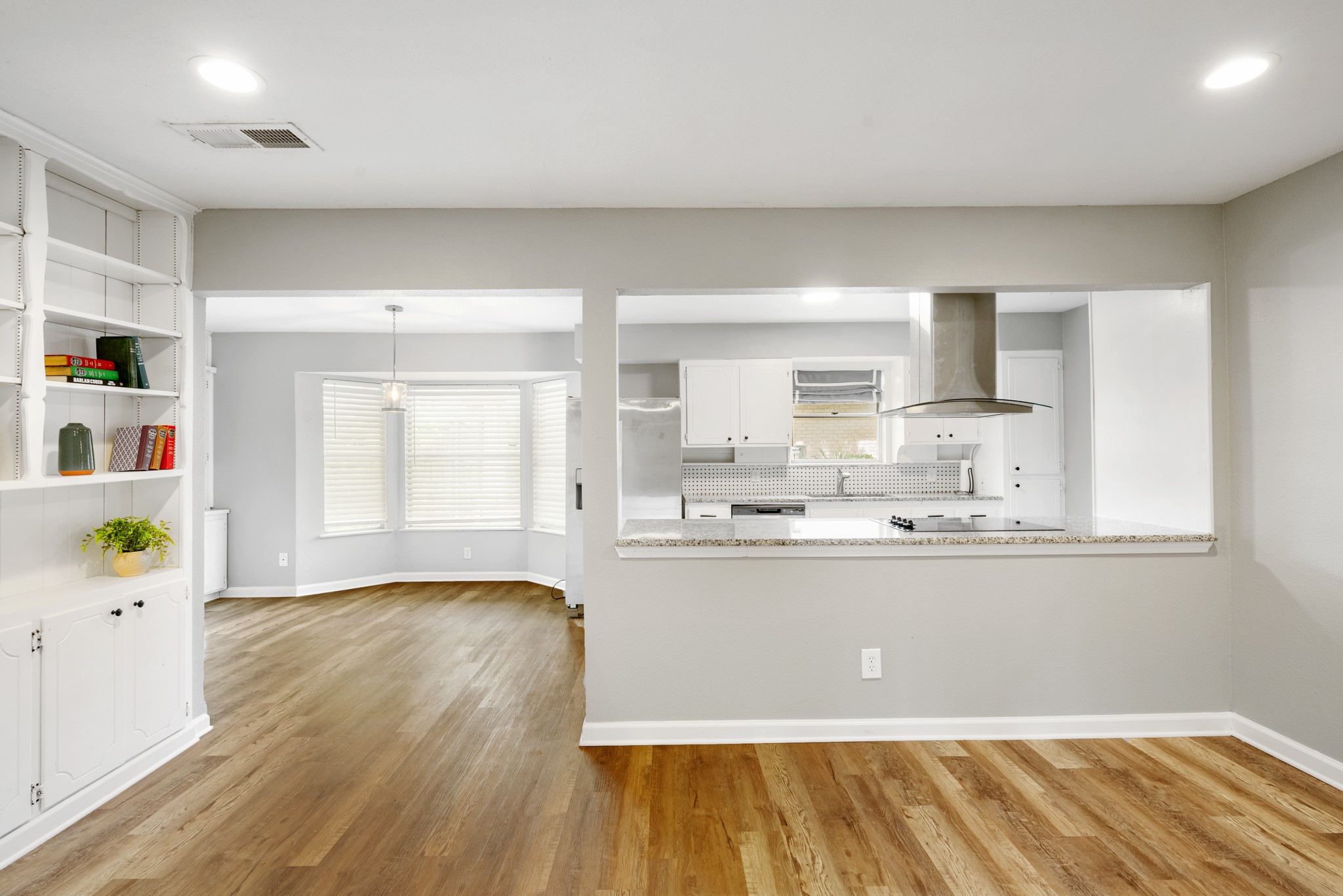 1804 W Cedar Elm Drive Arlington TX 76012