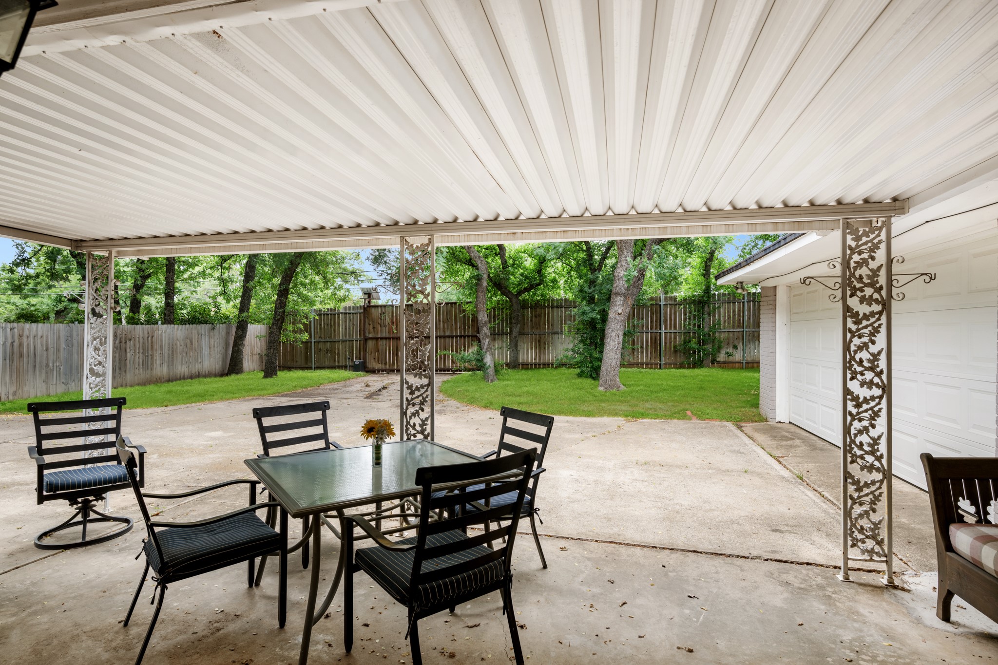 1804 W Cedar Elm Drive Arlington TX 76012