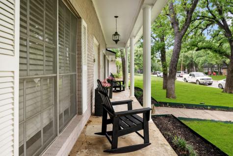 1804 W Cedar Elm Drive Arlington TX 76012