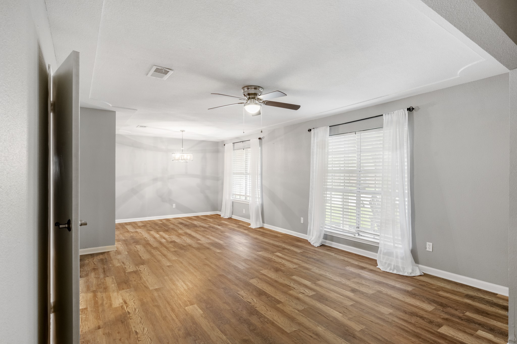 1804 W Cedar Elm Drive Arlington TX 76012
