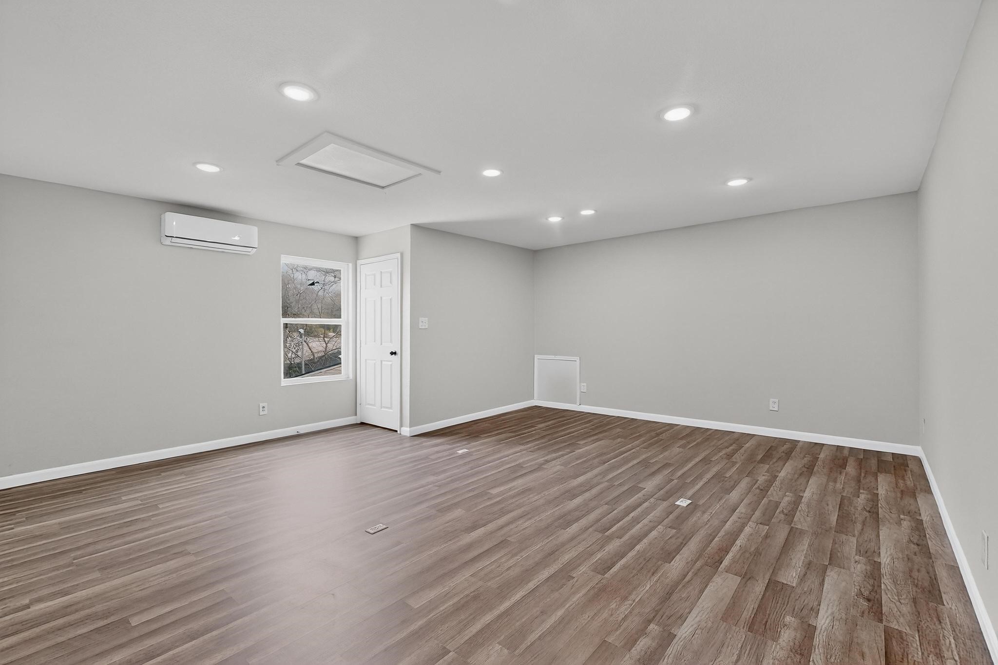 745 Clearwood Drive Dallas TX 75232
