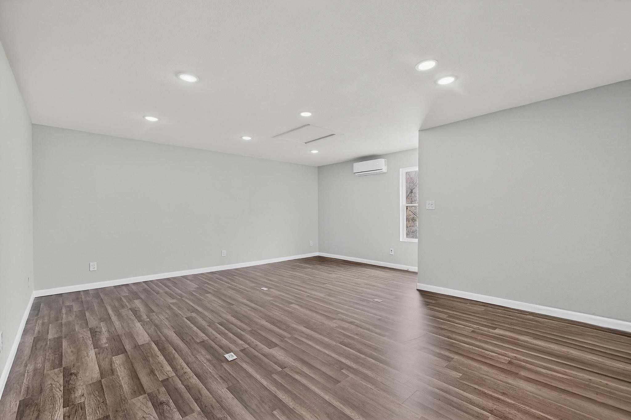 745 Clearwood Drive Dallas TX 75232