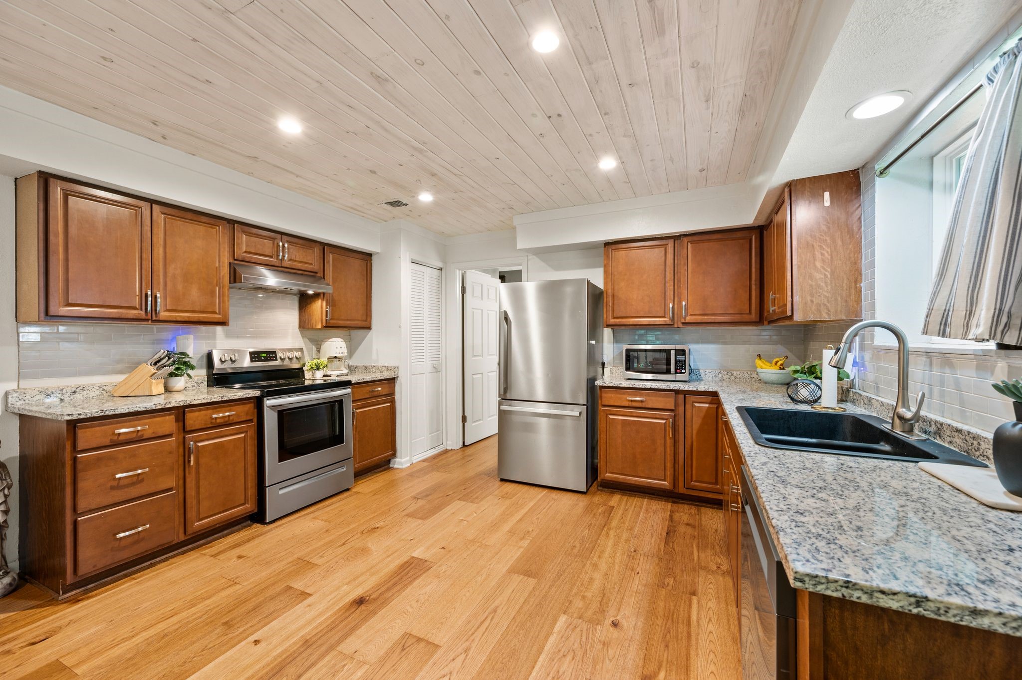 404 Brookview Drive Decatur TX 76234