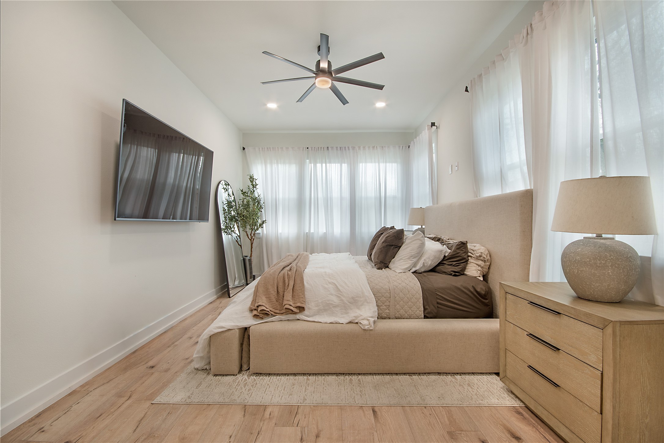 4648 Corregidor Street Dallas TX 75216