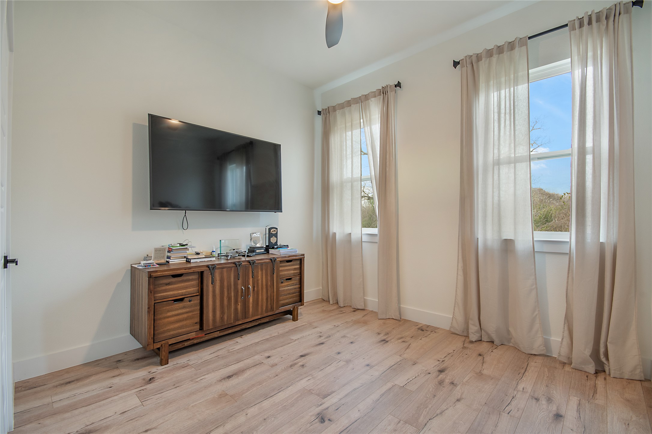 4648 Corregidor Street Dallas TX 75216