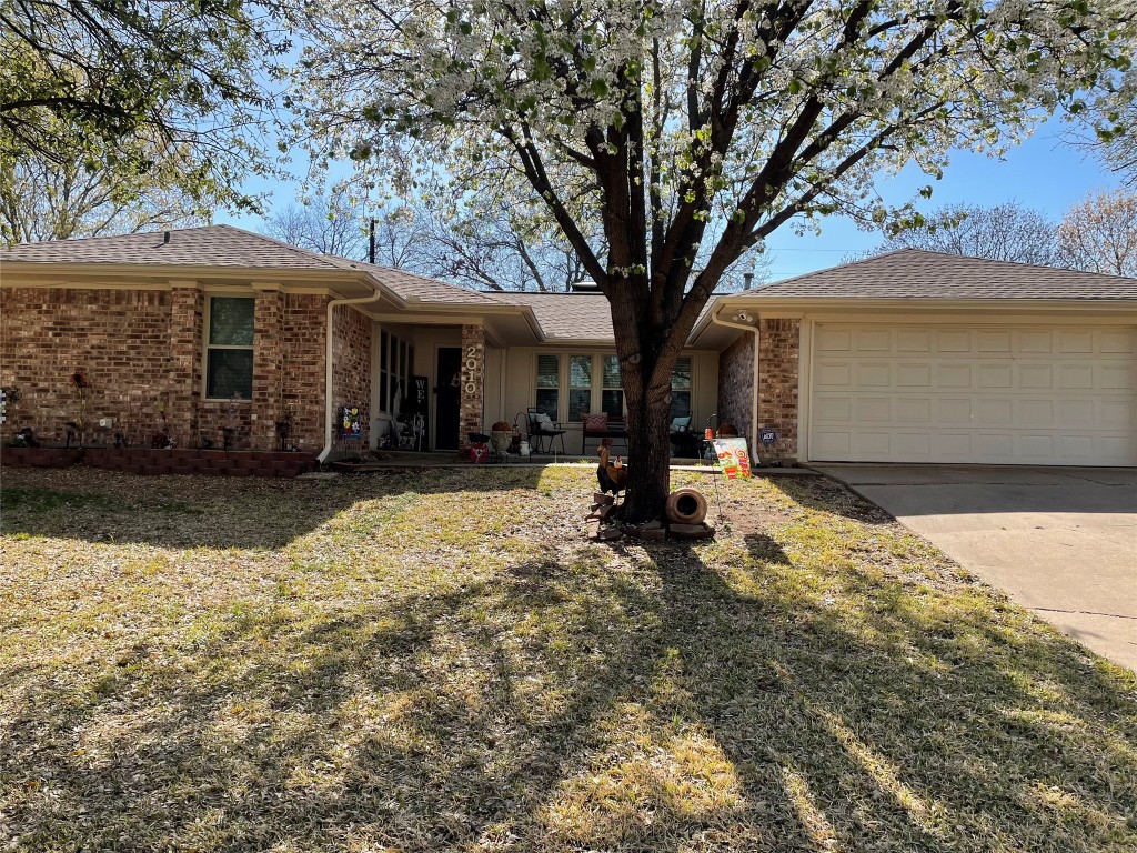 2010 Oak Creek Circle Sherman TX 75092