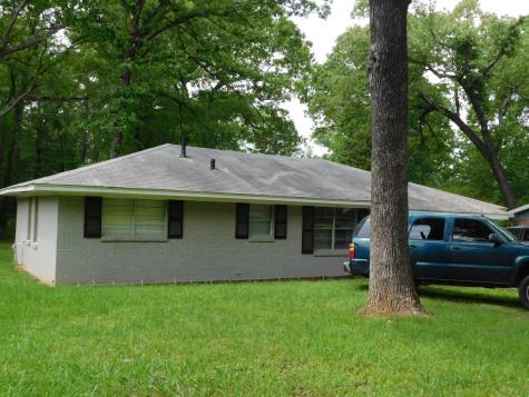 714 NE 5th Street Springhill LA 71075