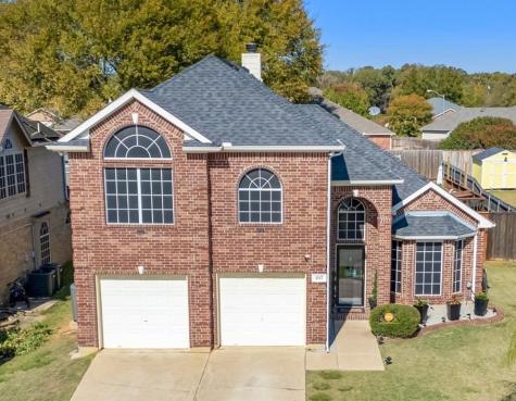217 Country Meadow Court Mansfield TX 76063