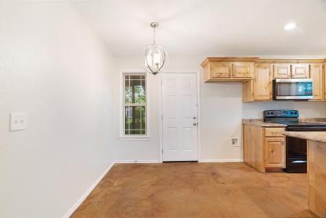 525 19th Street NW Paris TX 75460