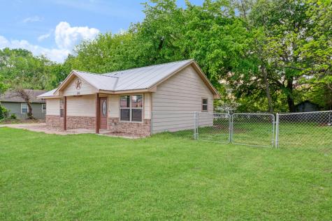 525 19th Street NW Paris TX 75460
