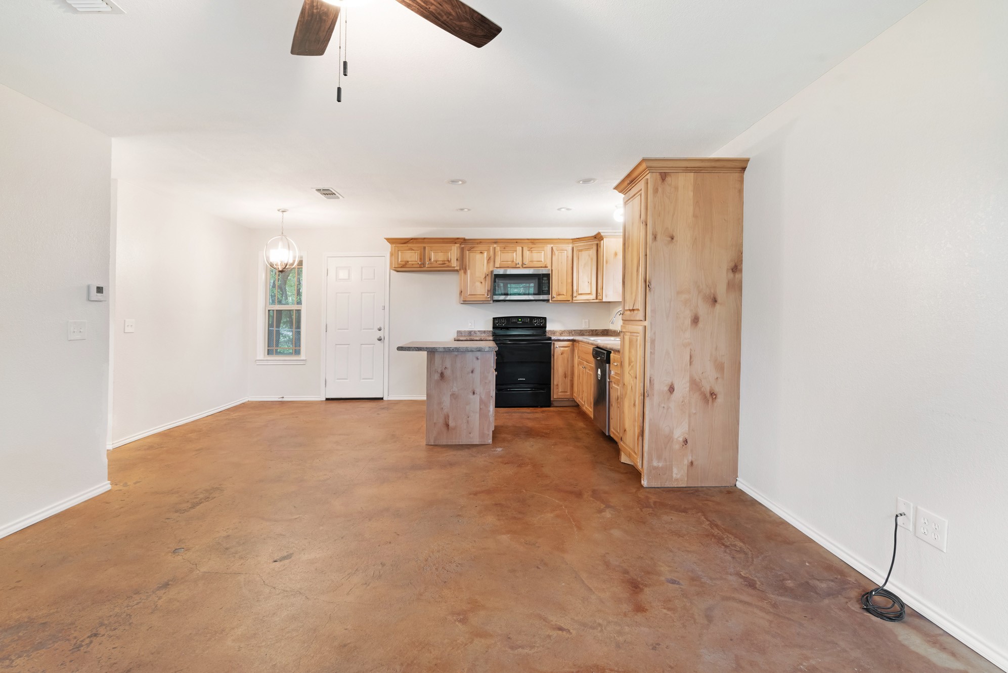 525 19th Street NW Paris TX 75460