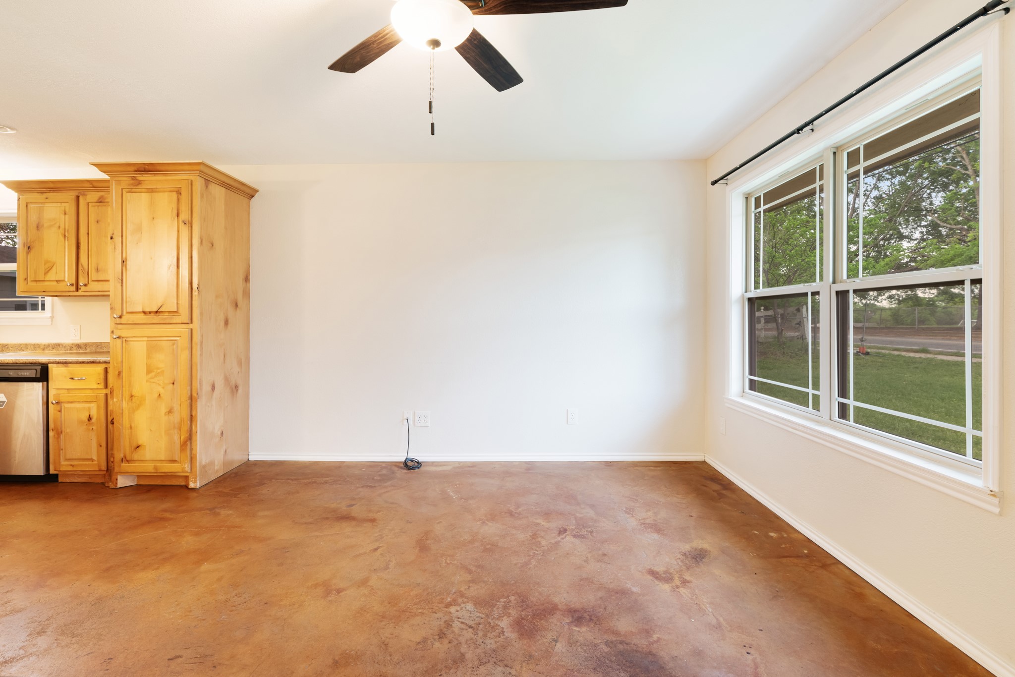 525 19th Street NW Paris TX 75460