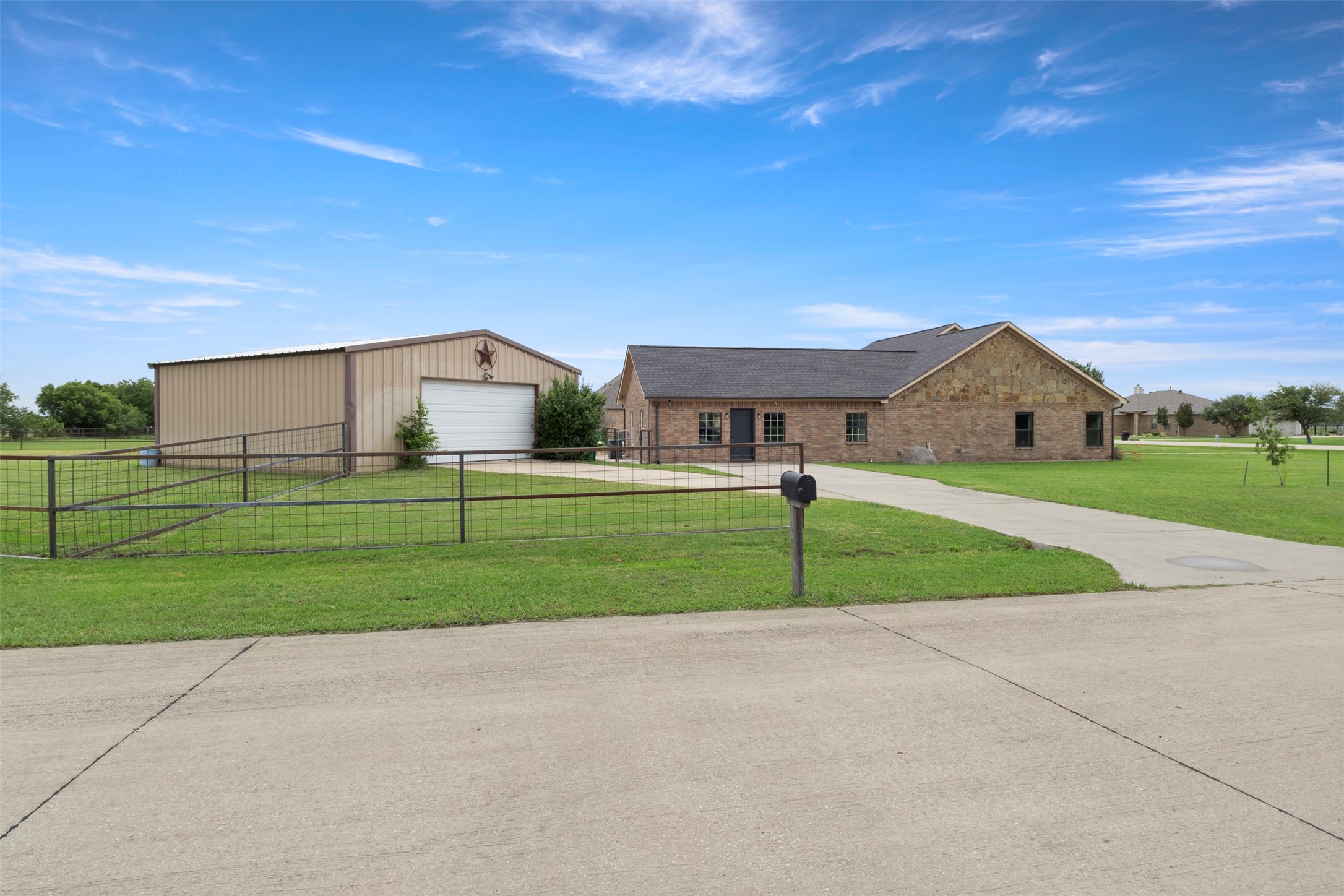 10486 Pheasant Run Justin TX 76247