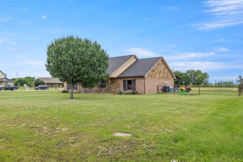 10486 Pheasant Run Justin TX 76247