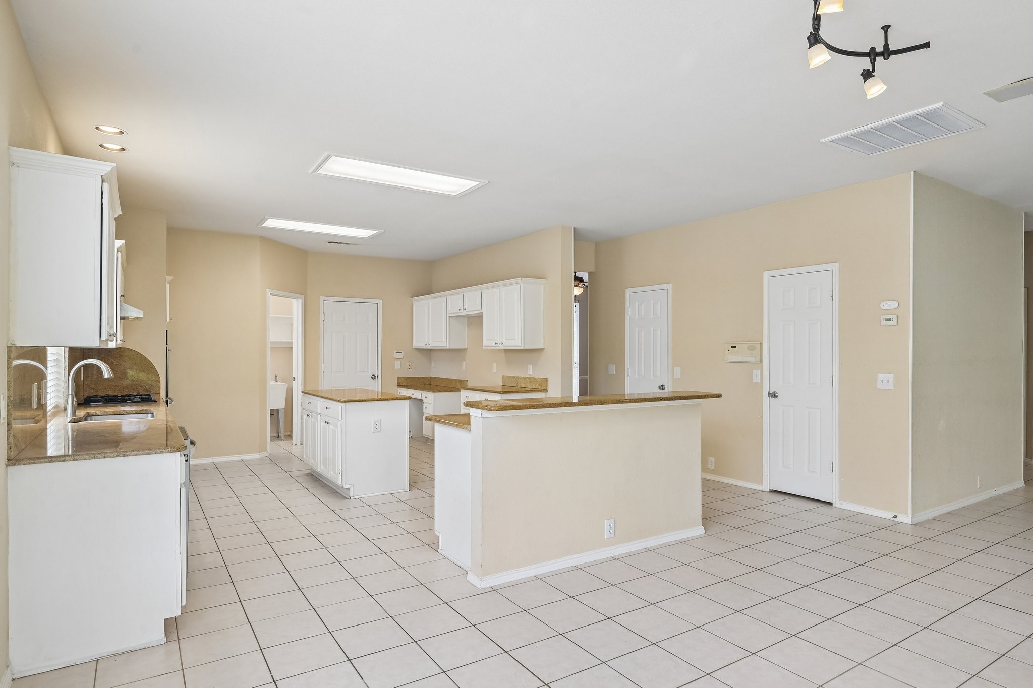 6909 Twin Ponds Drive Plano TX 75074
