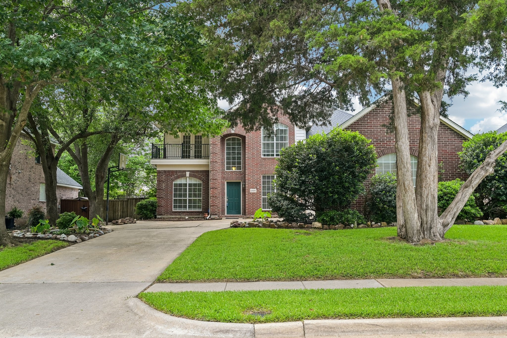 6909 Twin Ponds Drive Plano TX 75074