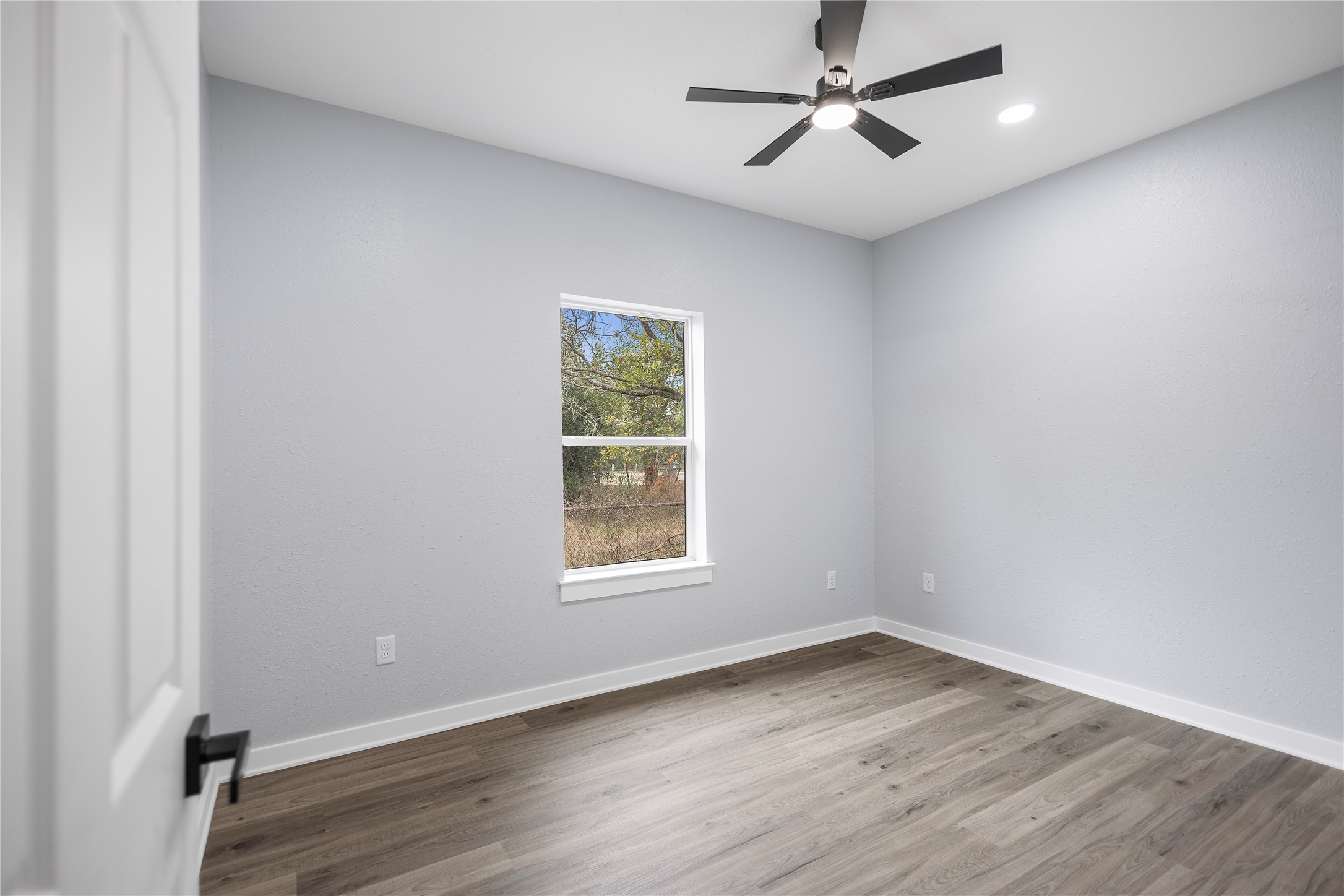 928 Duckenfield Tyler TX 75701
