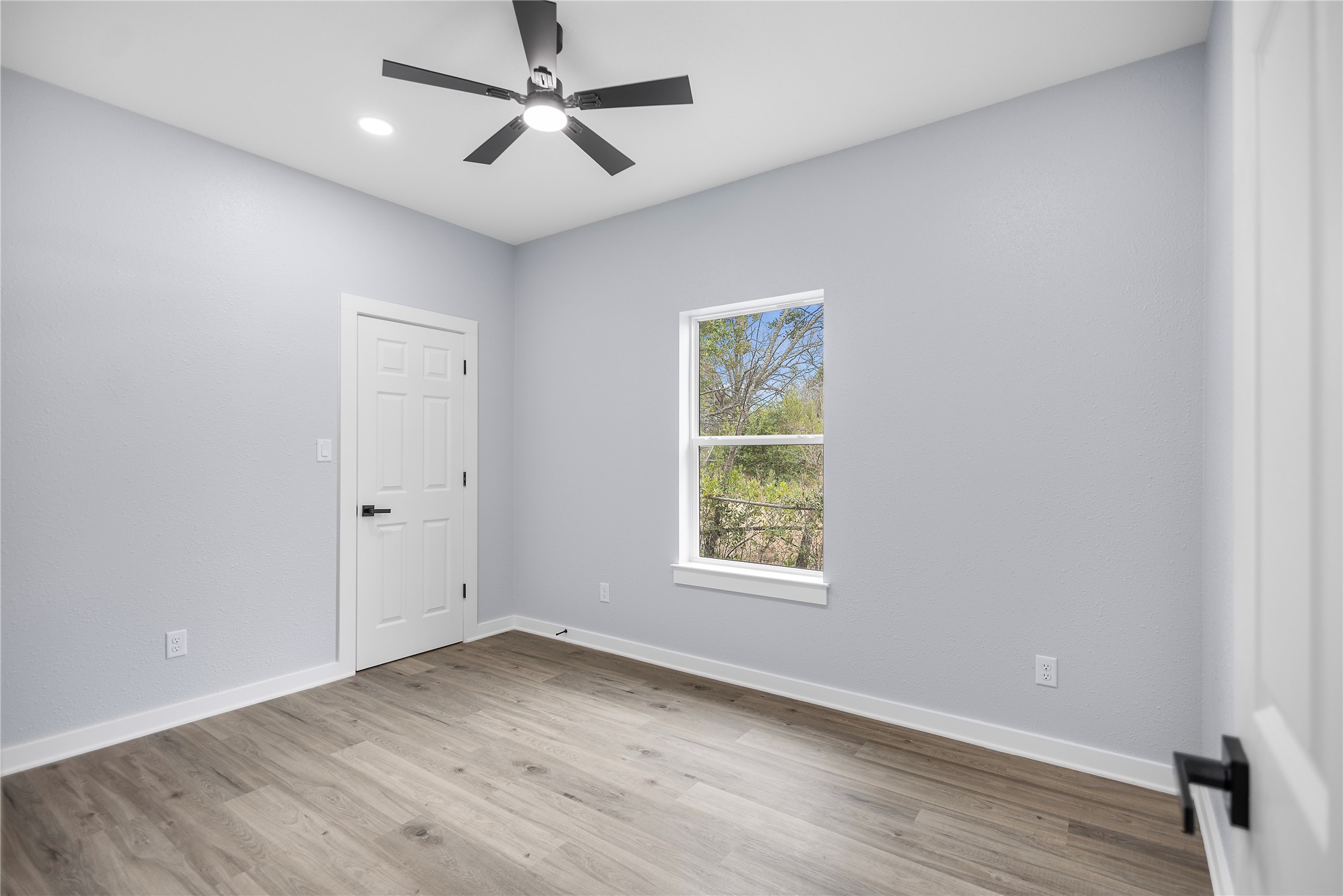 928 Duckenfield Tyler TX 75701