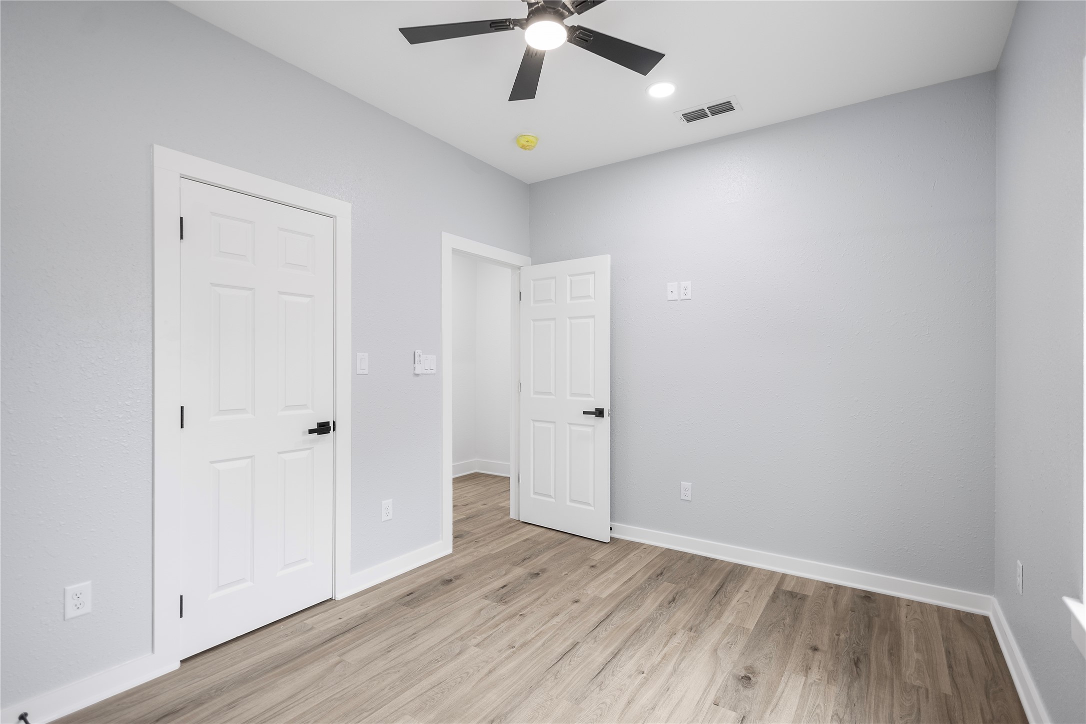928 Duckenfield Tyler TX 75701
