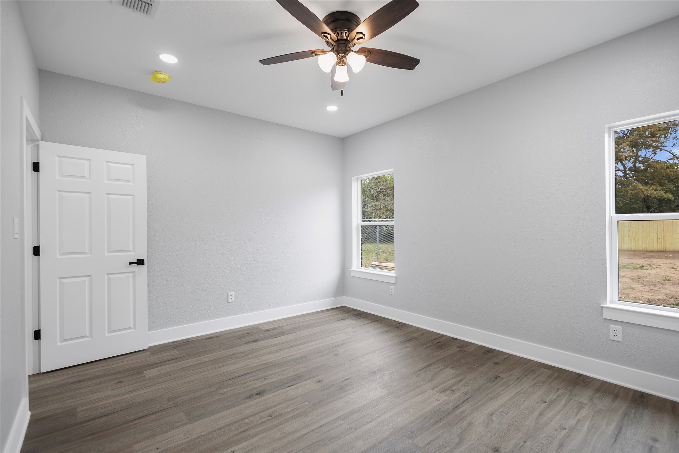 928 Duckenfield Tyler TX 75701