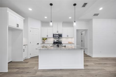 928 Duckenfield Tyler TX 75701