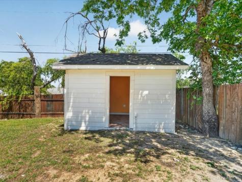 3026 N Hampton Street Fort Worth TX 76106