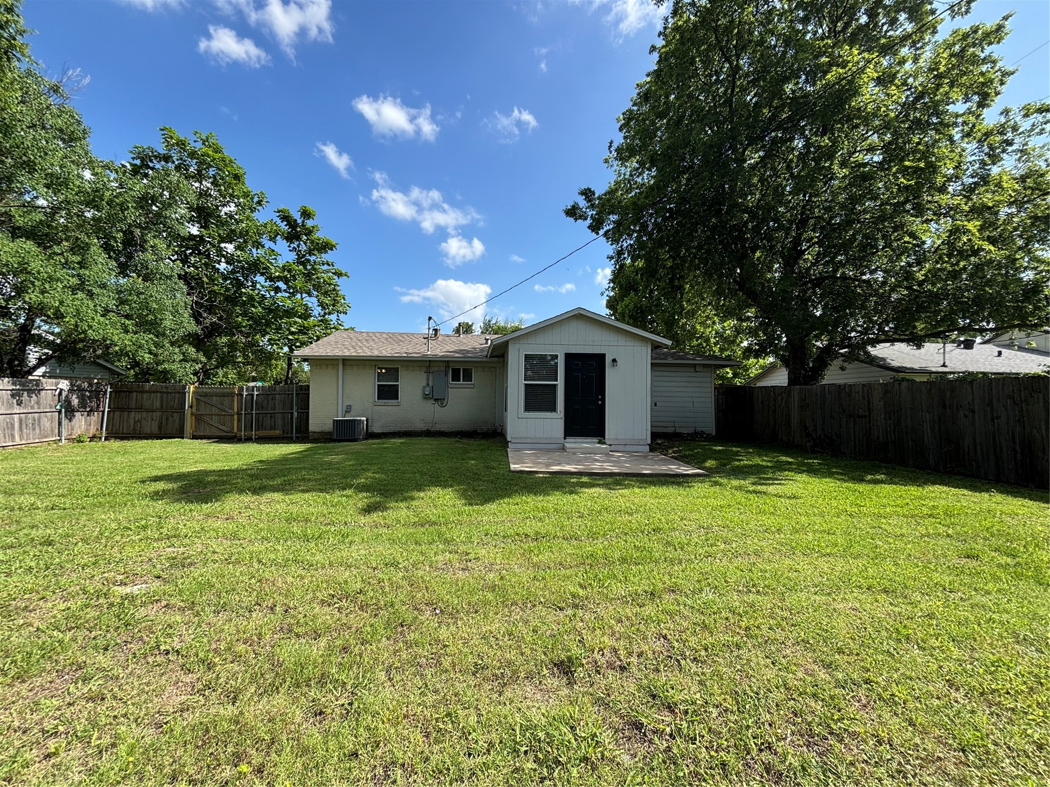 1821 Sandy Lane Mesquite TX 75149