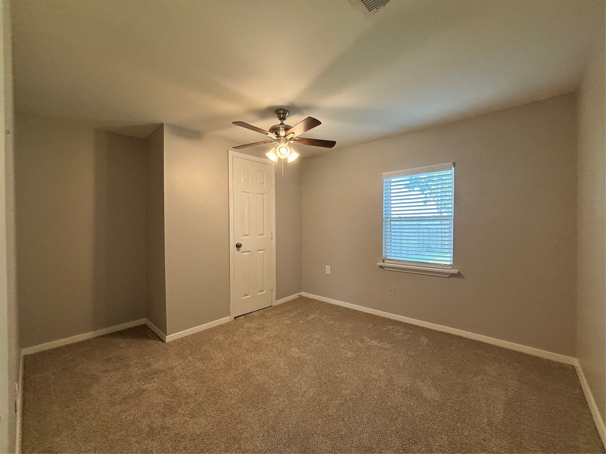 1821 Sandy Lane Mesquite TX 75149