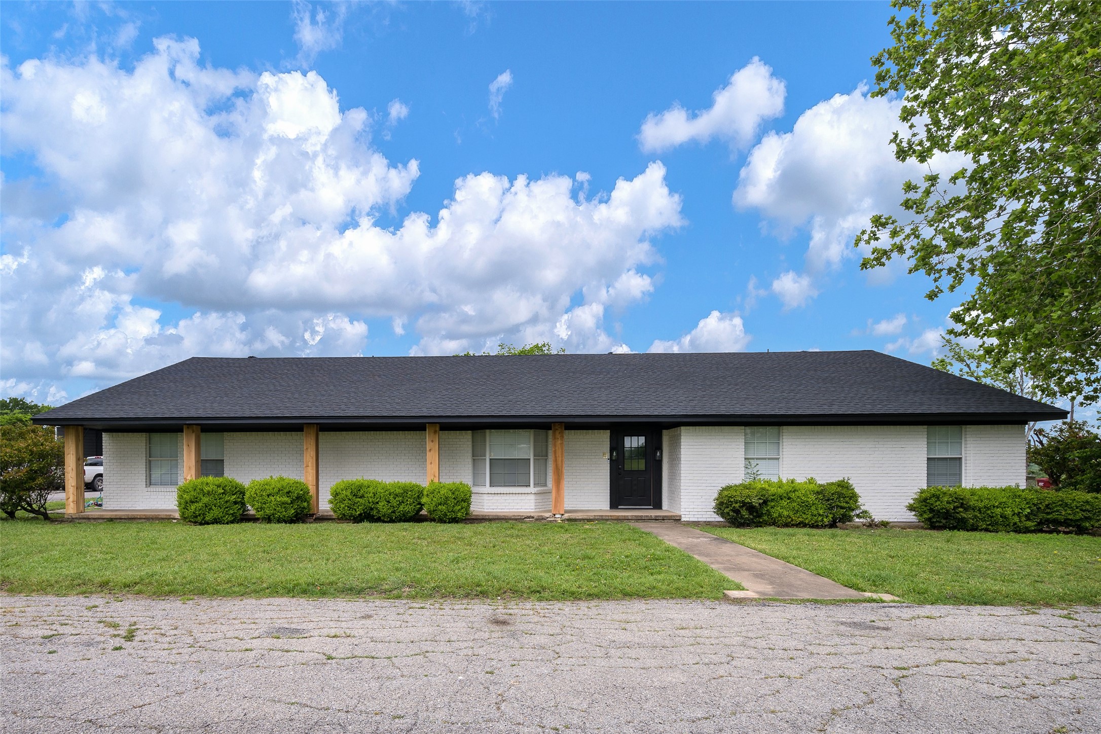 1006 Business 78 Farmersville TX 75442