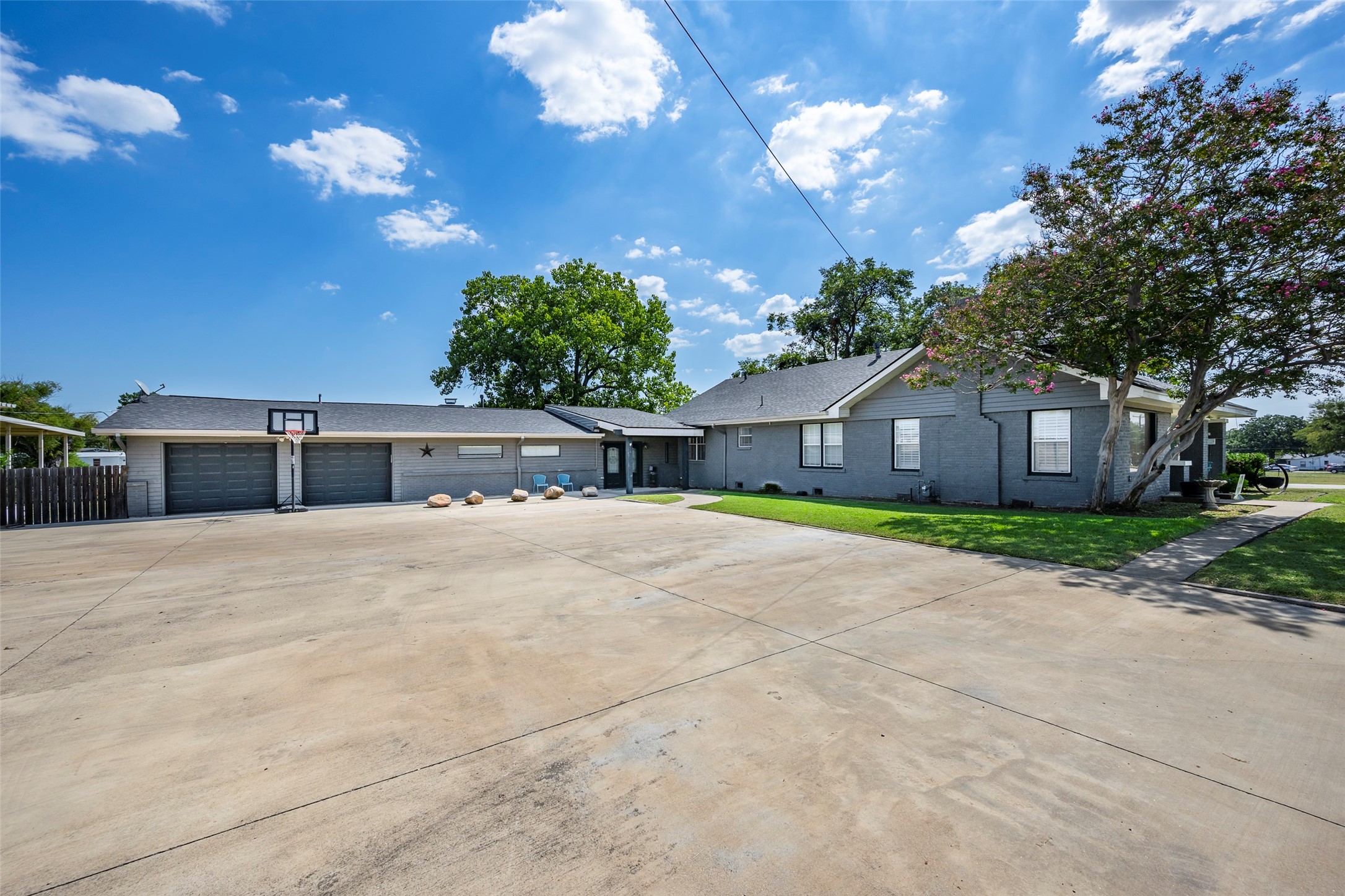 2908 Carson Street Haltom City TX 76117