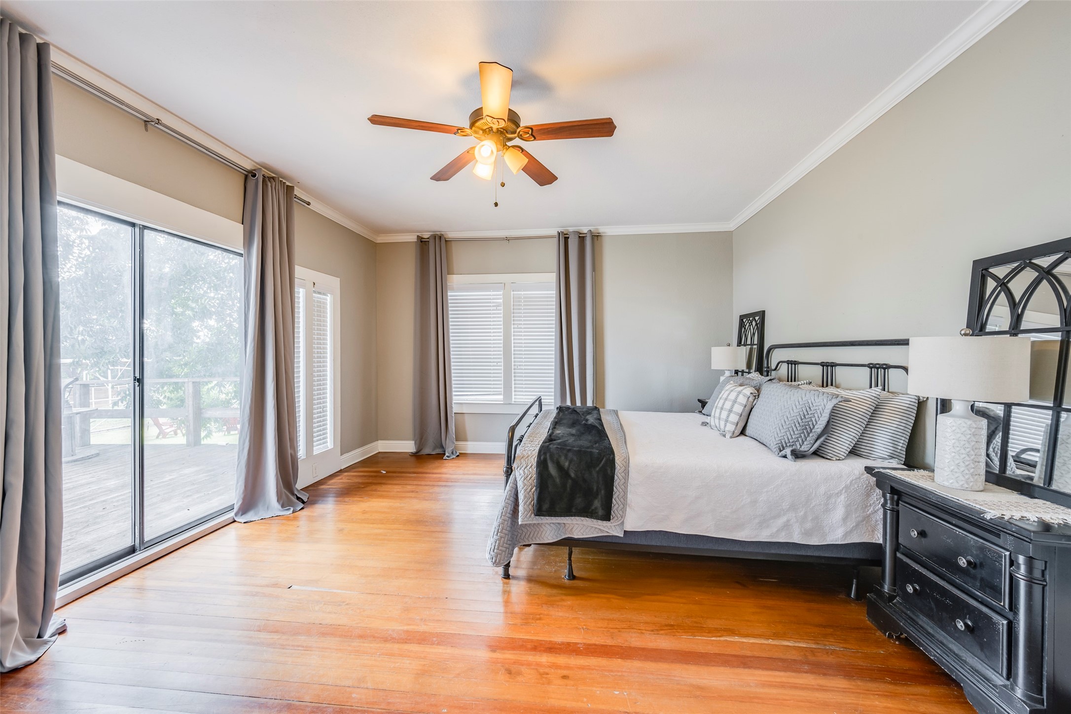 2908 Carson Street Haltom City TX 76117