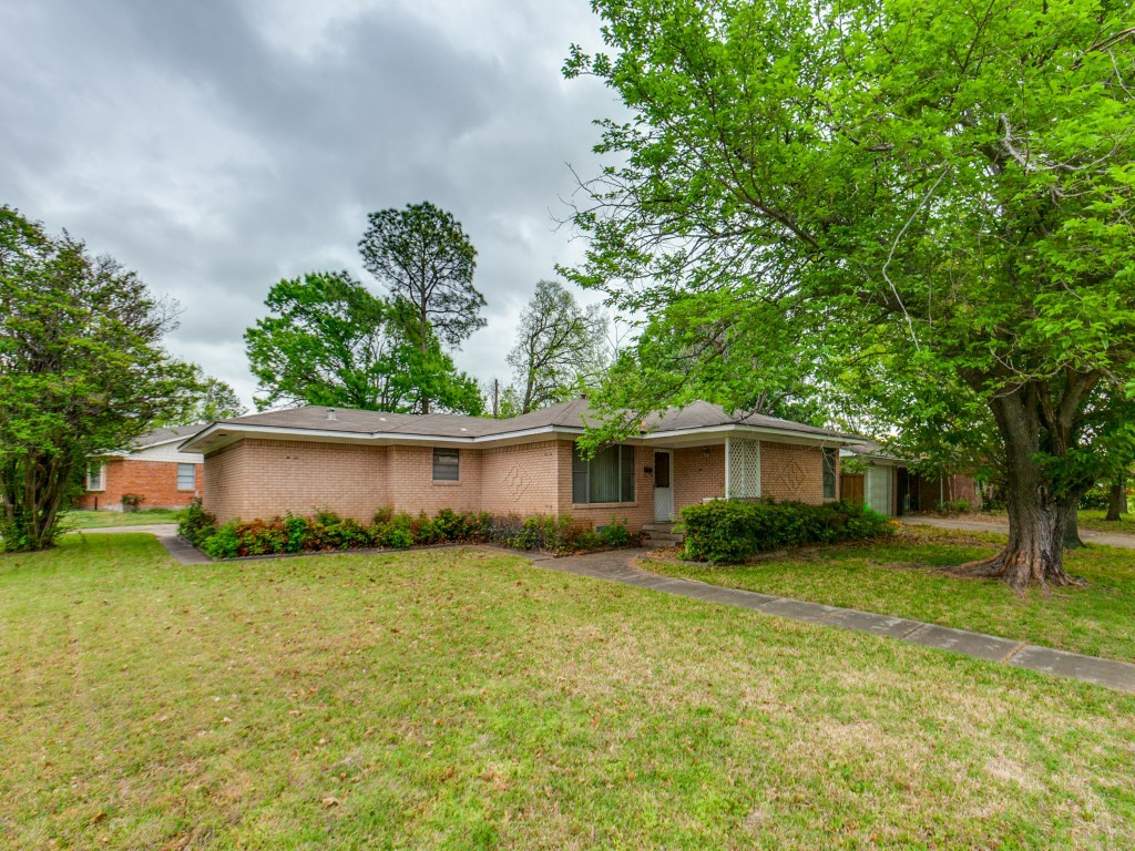 2804 S 5th Street Garland TX 75041