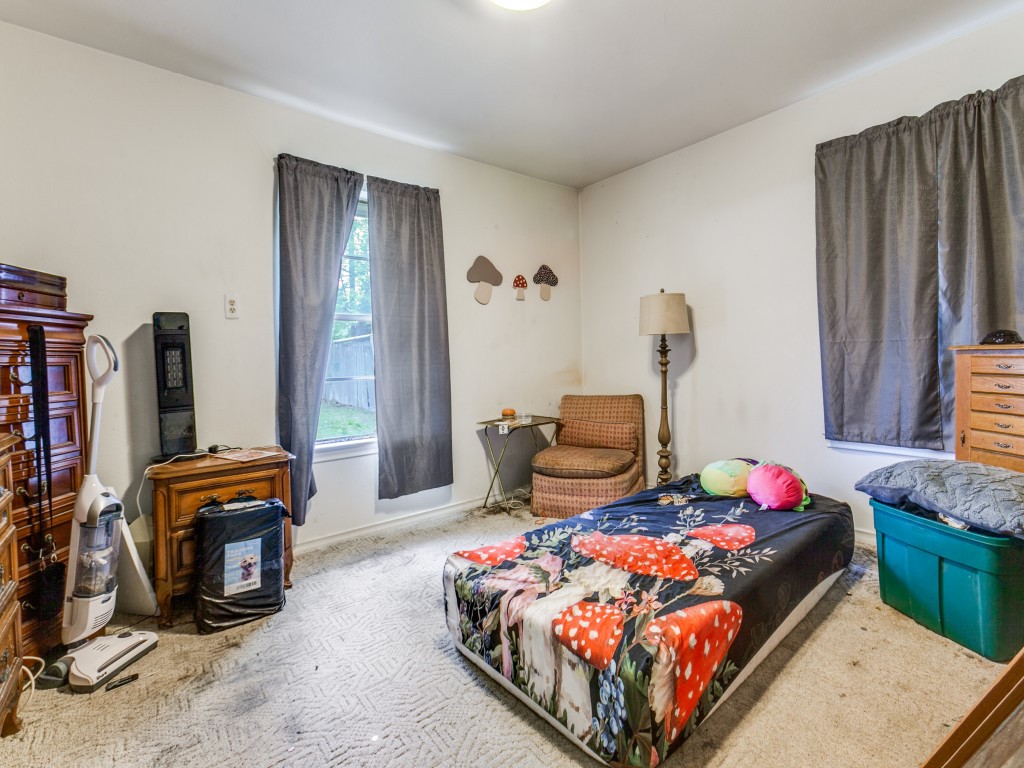 2804 S 5th Street Garland TX 75041